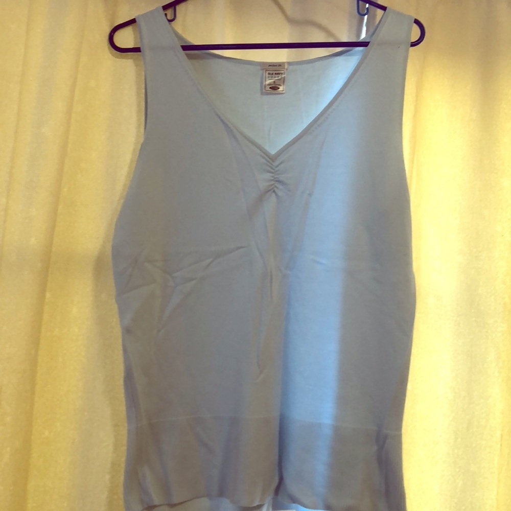 🎉 4 for $20 Old Navy sweater tank, large